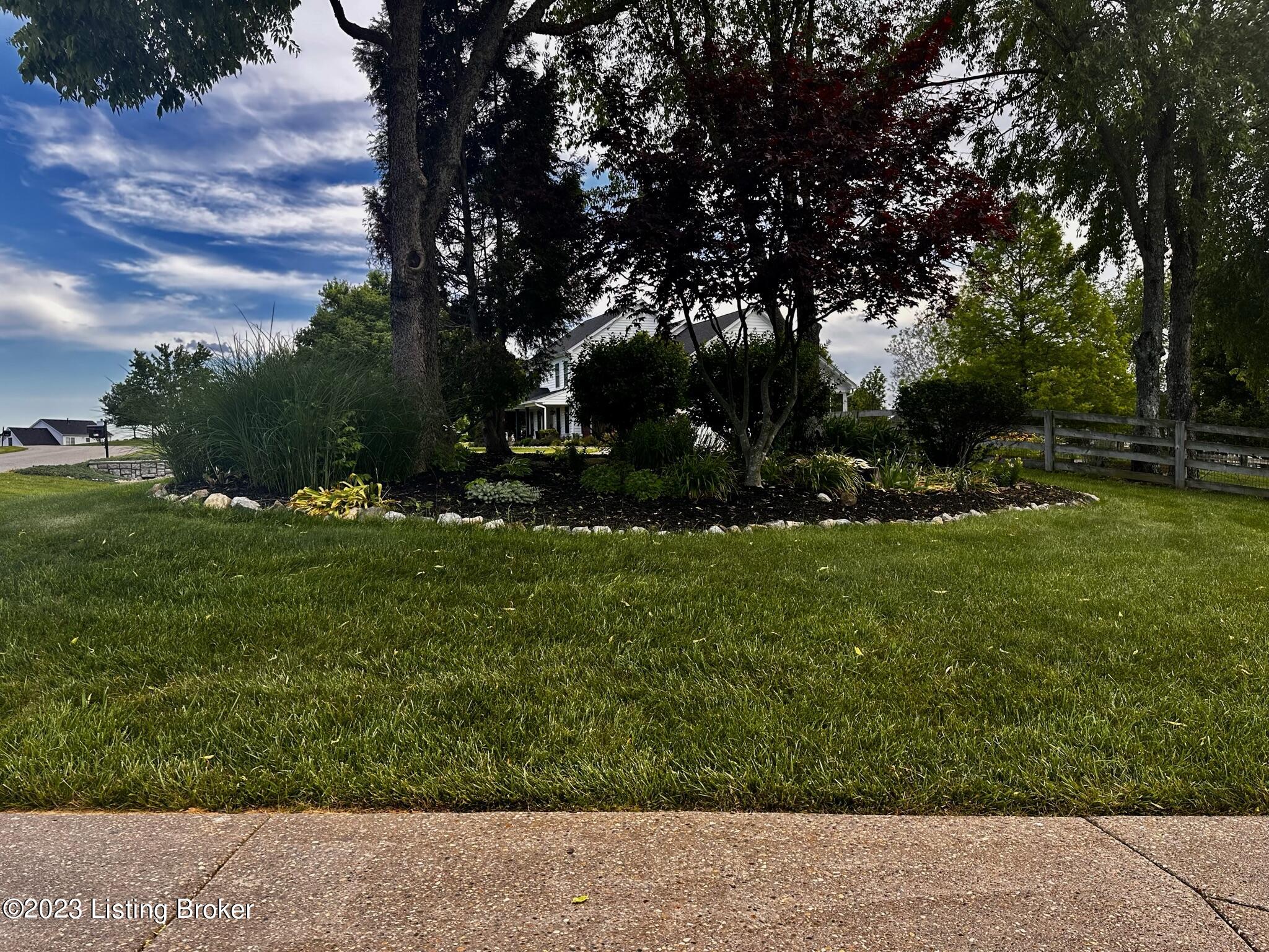 5108 Fox Run Road Buckner, KY 40010 - Photo 33 of 35 Well Landscaped