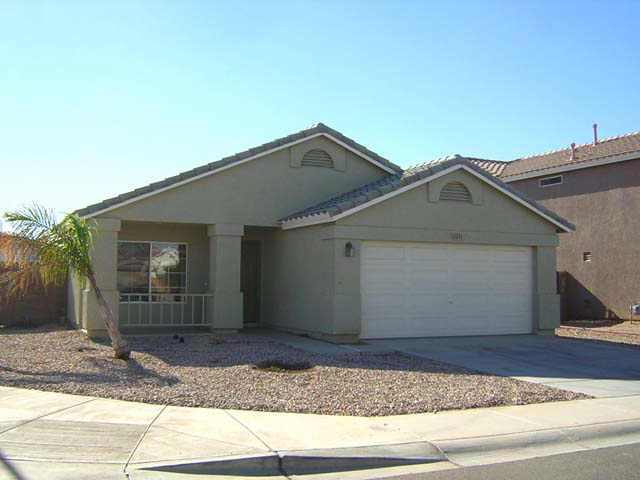3331 West Maldonado Road Phoenix, AZ 85041 - Photo 1 of 6 Primary Photo