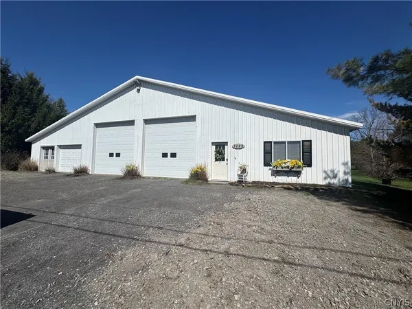 $279,900 | 7229 Madison Street, Sangerfield, NY 13480