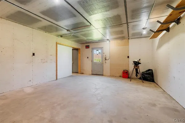 $279,900 | 7229 Madison Street, Sangerfield, NY 13480