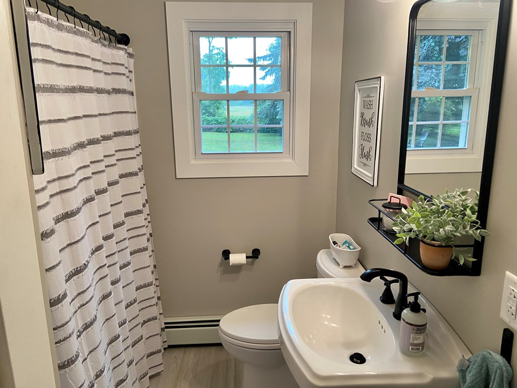 1267 Cumberland Head Road Plattsburgh, NY 12901 - Photo 10 of 13 Gallery Image 10