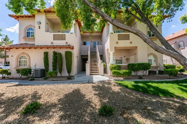 $1,890 | 2925 Wigwam Parkway, Unit 524, Henderson, NV 89074