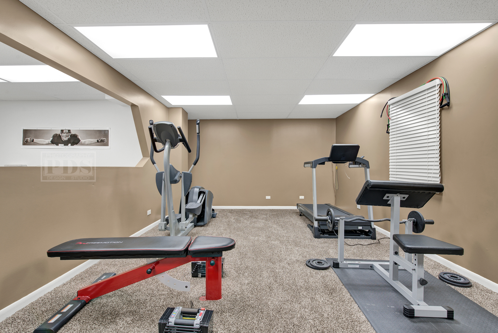 2067 Sheridan Road Buffalo Grove, IL 60089 - Photo 36 of 53 a view of a room with gym equipment