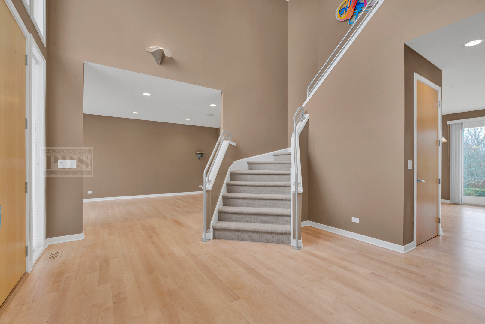 2067 Sheridan Road Buffalo Grove, IL 60089 - Photo 5 of 53 a view of entryway with wooden floor