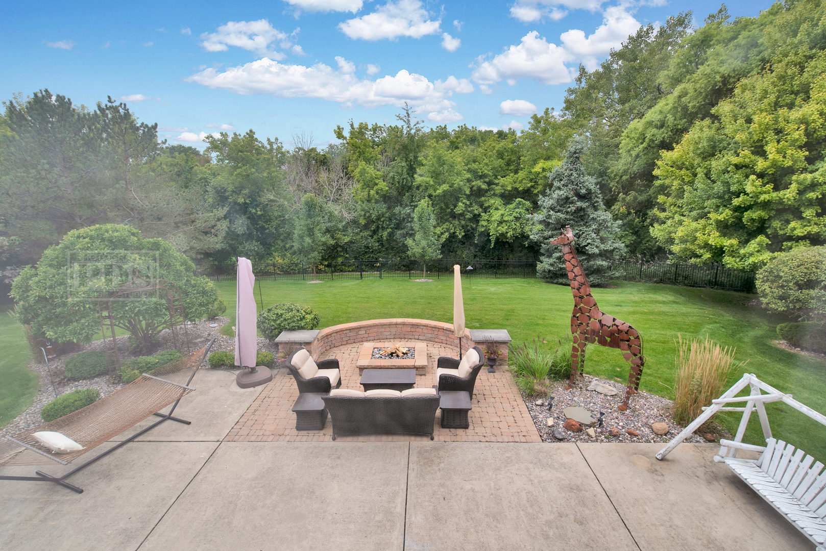 2067 Sheridan Road Buffalo Grove, IL 60089 - Photo 46 of 53 a view of a patio in backyard of house