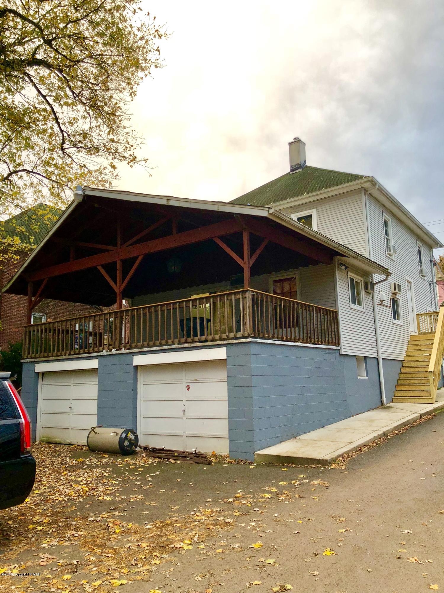 120 Ridgeway Street East Stroudsburg, PA 18301 - Photo 3 of 26 9C931C25-D6E1-41CF-9C35-6FD38D017D0C