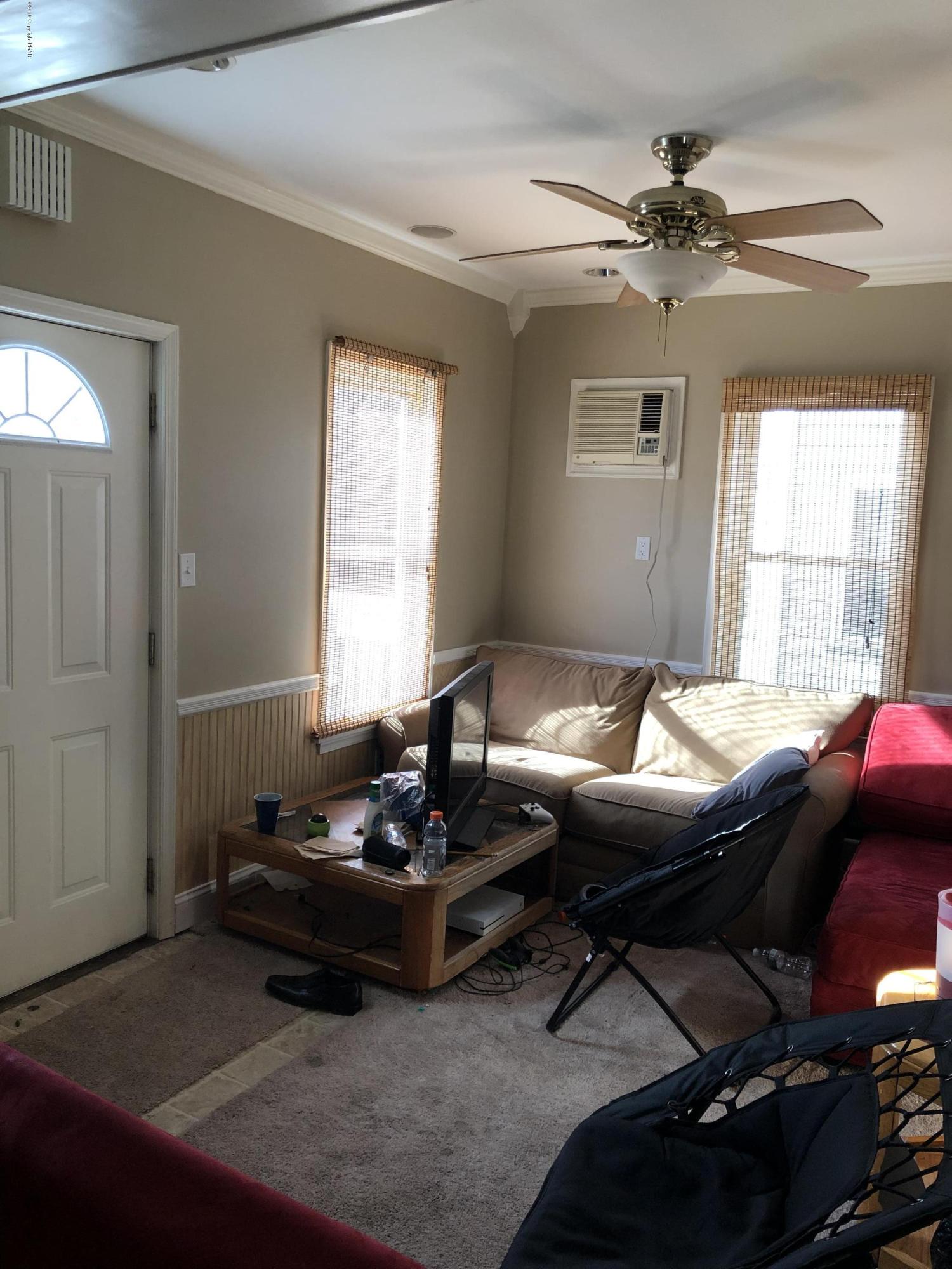 120 Ridgeway Street East Stroudsburg, PA 18301 - Photo 5 of 26 D07F9BBB-1F7A-4DA3-B4EA-0191EAD8AB0C