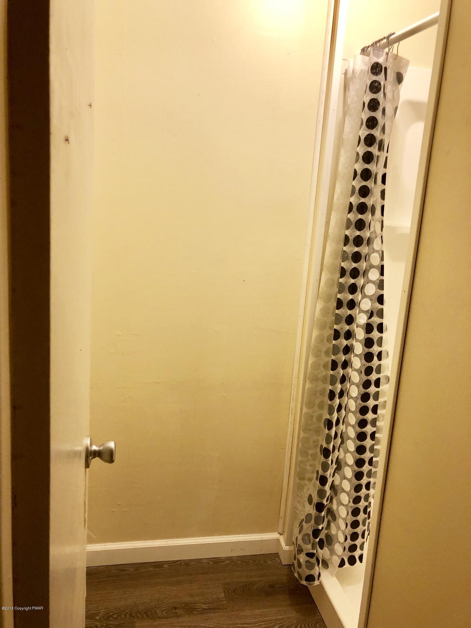 120 Ridgeway Street East Stroudsburg, PA 18301 - Photo 8 of 26 9533D47C-D013-42B0-ABEB-324E26768A4E