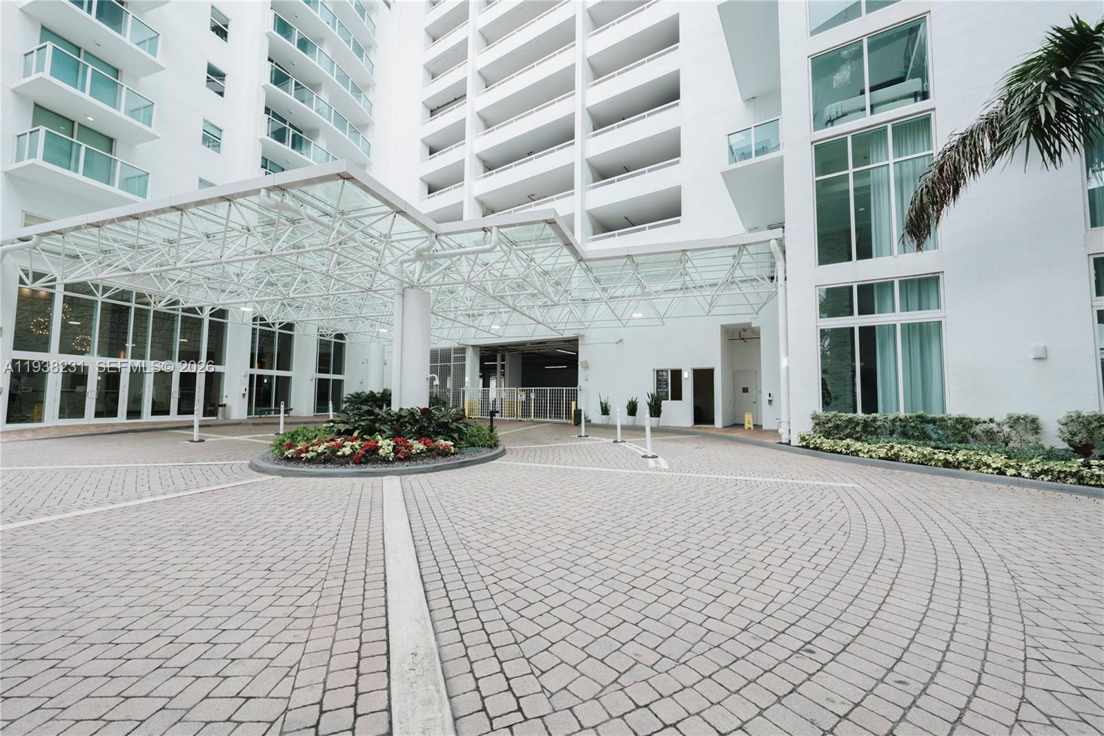 31 Southeast 5th Street, Unit 2710 Miami, FL 33131 - Photo 24 of 25 a front view of a building