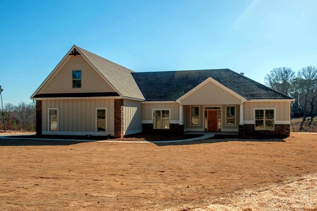258 Walker Road Cataula, GA 31804 - Photo 1 of 35 Main View