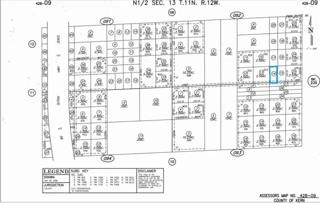 a black and white photo of a picture