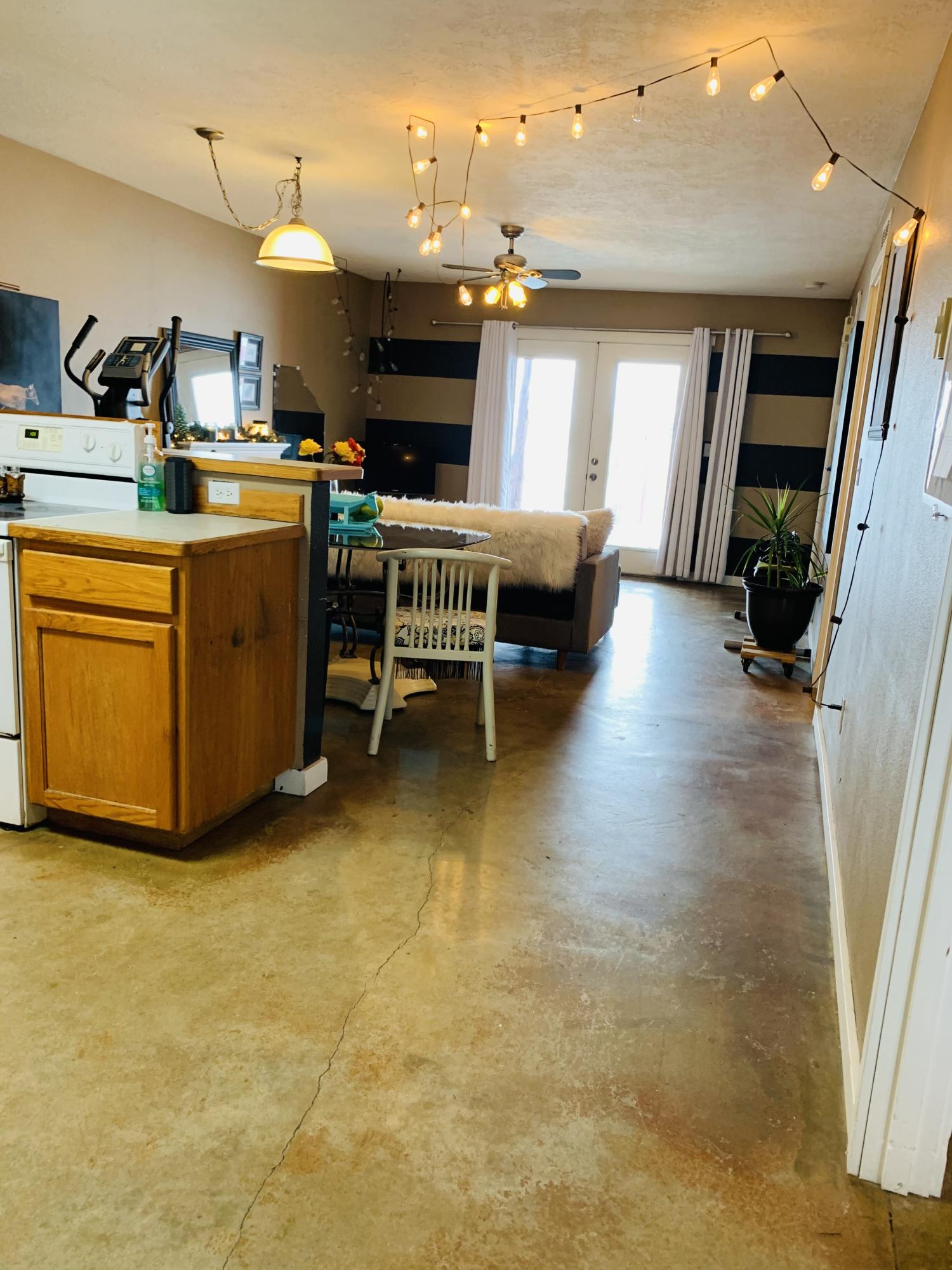 566 5th Street Metolius, OR 97741 - Photo 22 of 39 Back door to kitchen