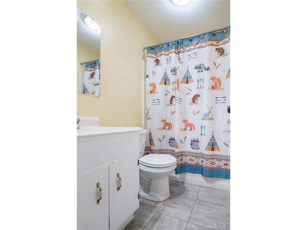 9985 Old Lanesville Road Georgetown, IN 47122 - Photo 15 of 38 Gallery Image 15