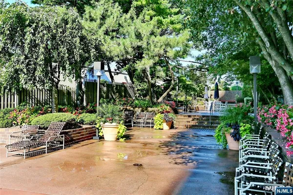 $395,000 | 770 Anderson Avenue, Unit 5F, Cliffside Park, NJ 07010