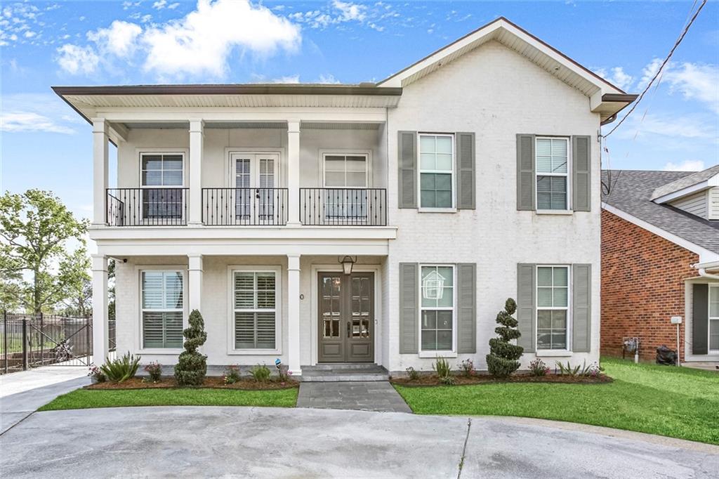8700 Chretien Point Place River Ridge, LA 70123 - Photo 1 of 36 Gallery Image 1