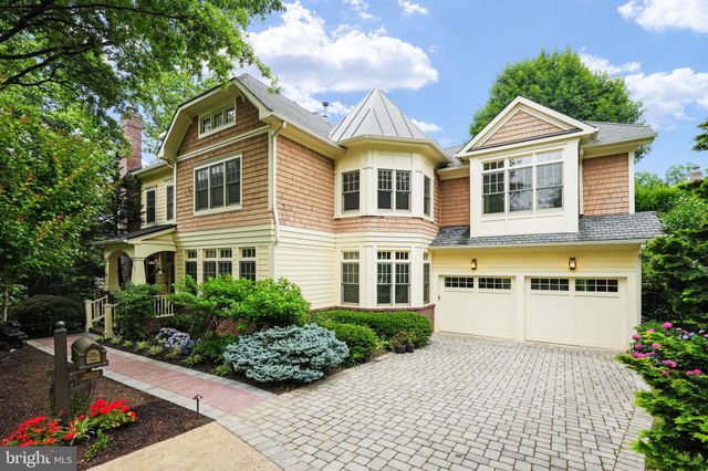 $2,225,000 | 2923 24th Road North, Arlington, VA 22207