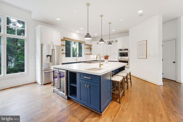 $2,225,000 | 2923 24th Road North, Arlington, VA 22207