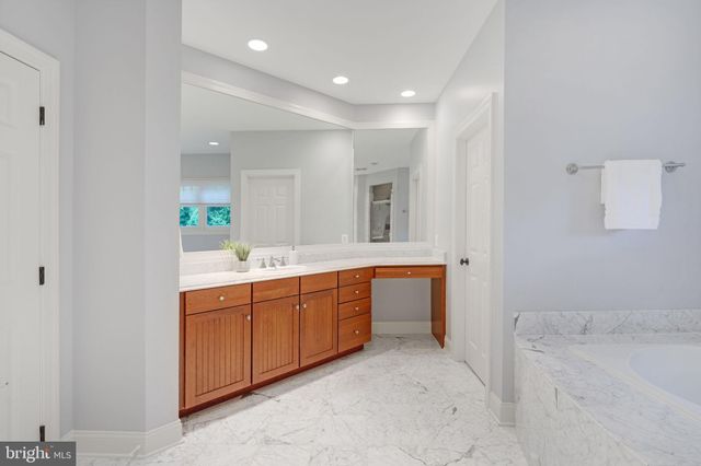 $2,225,000 | 2923 24th Road North, Arlington, VA 22207