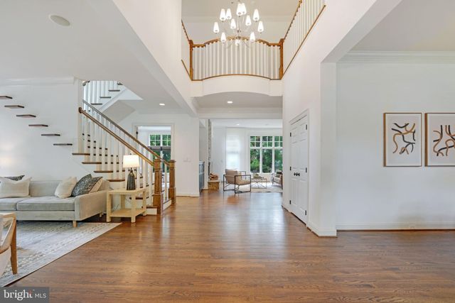 $2,225,000 | 2923 24th Road North, Arlington, VA 22207