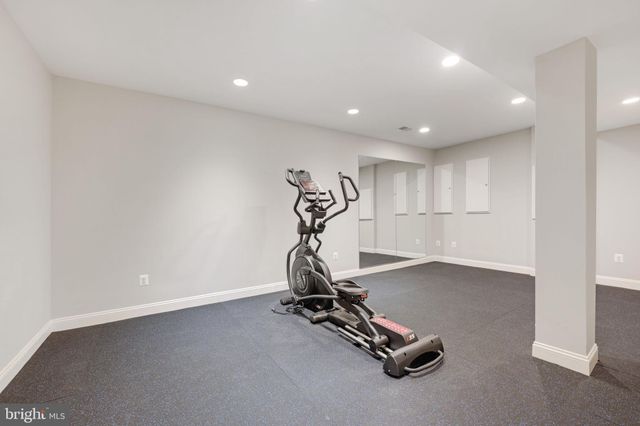 $2,225,000 | 2923 24th Road North, Arlington, VA 22207