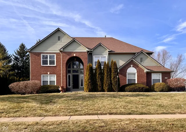 $649,999 | 11458 Sutton Pl Drive West, Carmel, IN 46032