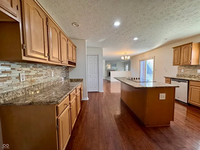 $639,000 | 11458 Sutton Pl Drive West, Carmel, IN 46032