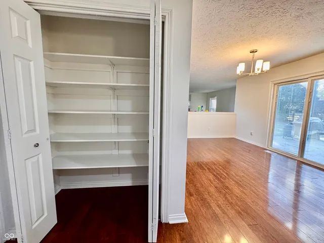 $639,000 | 11458 Sutton Pl Drive West, Carmel, IN 46032