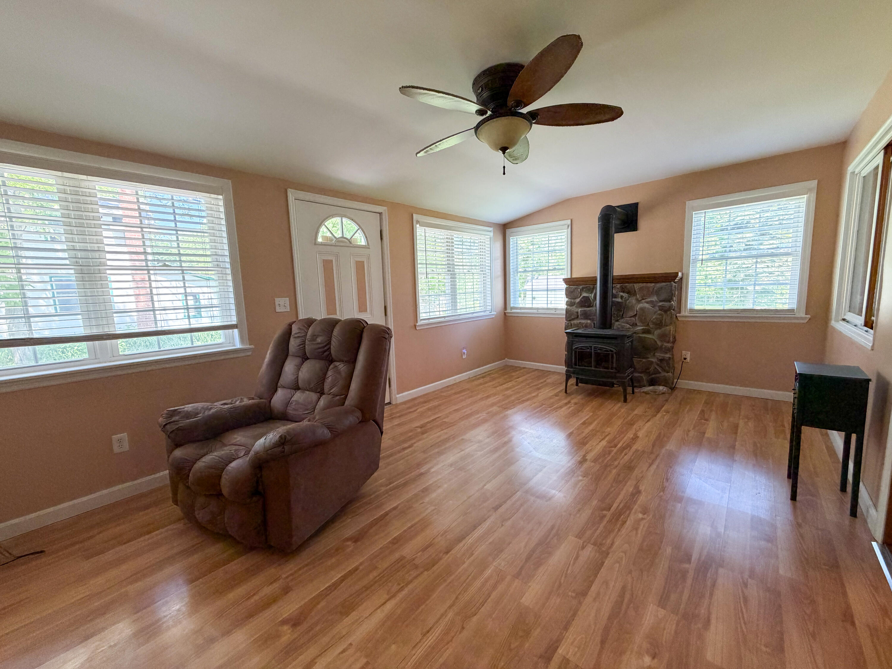 10 Spruce Street Champlain, NY 12919 - Photo 4 of 21