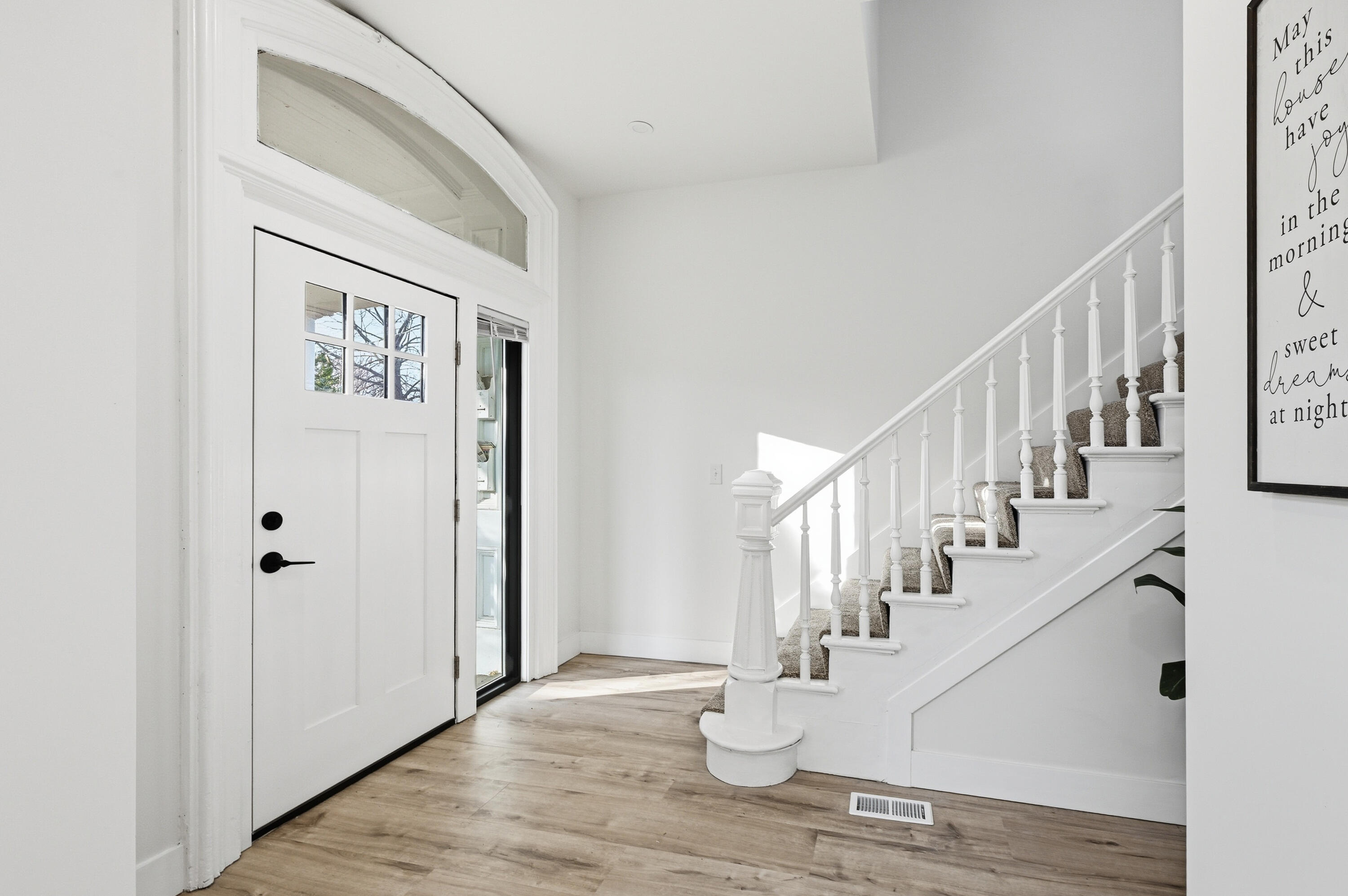1136 Prairie Avenue Beloit, WI 53511 - Photo 2 of 33 Foyer