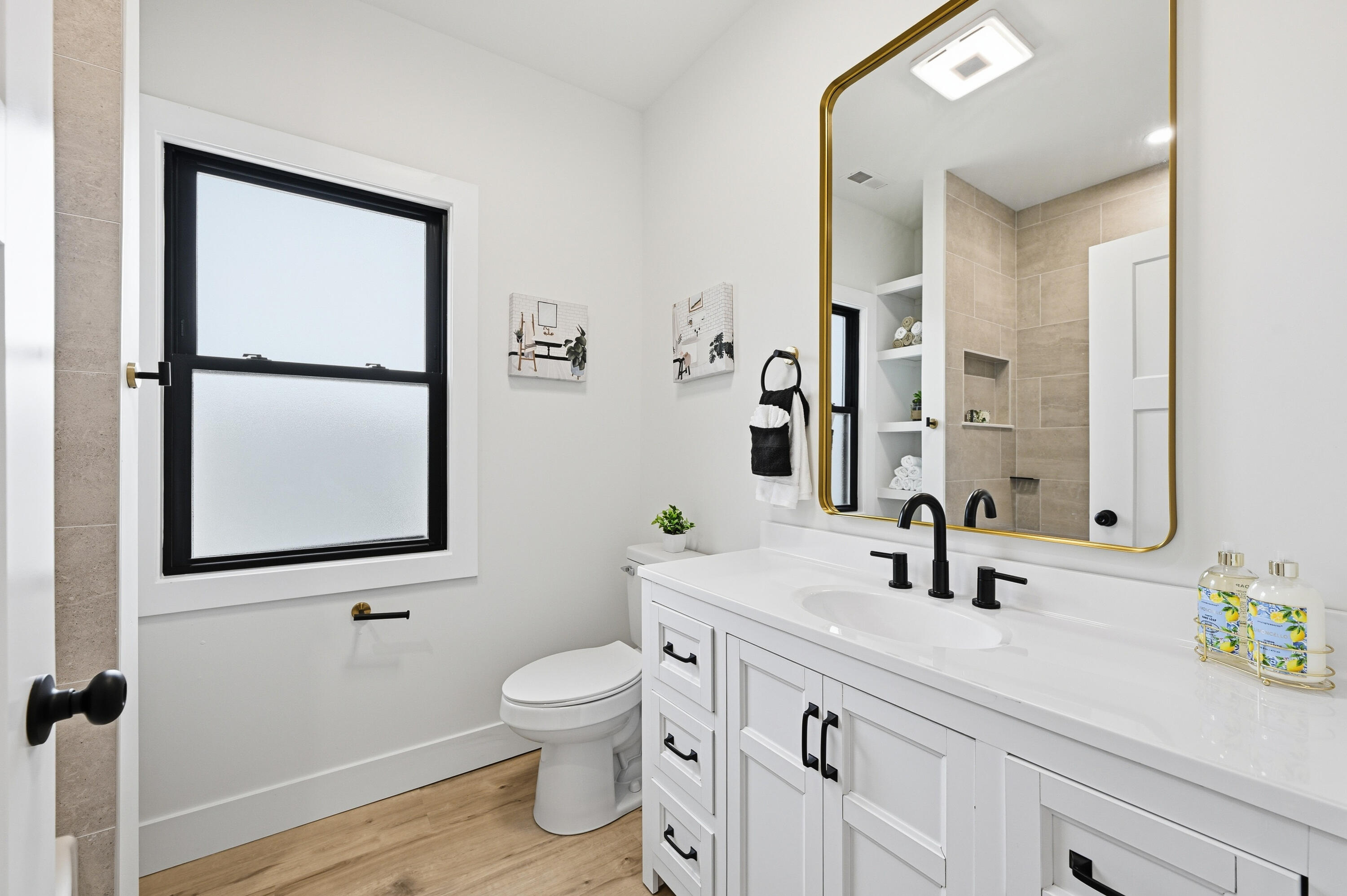 1136 Prairie Avenue Beloit, WI 53511 - Photo 23 of 35 Second Floor Bathroom