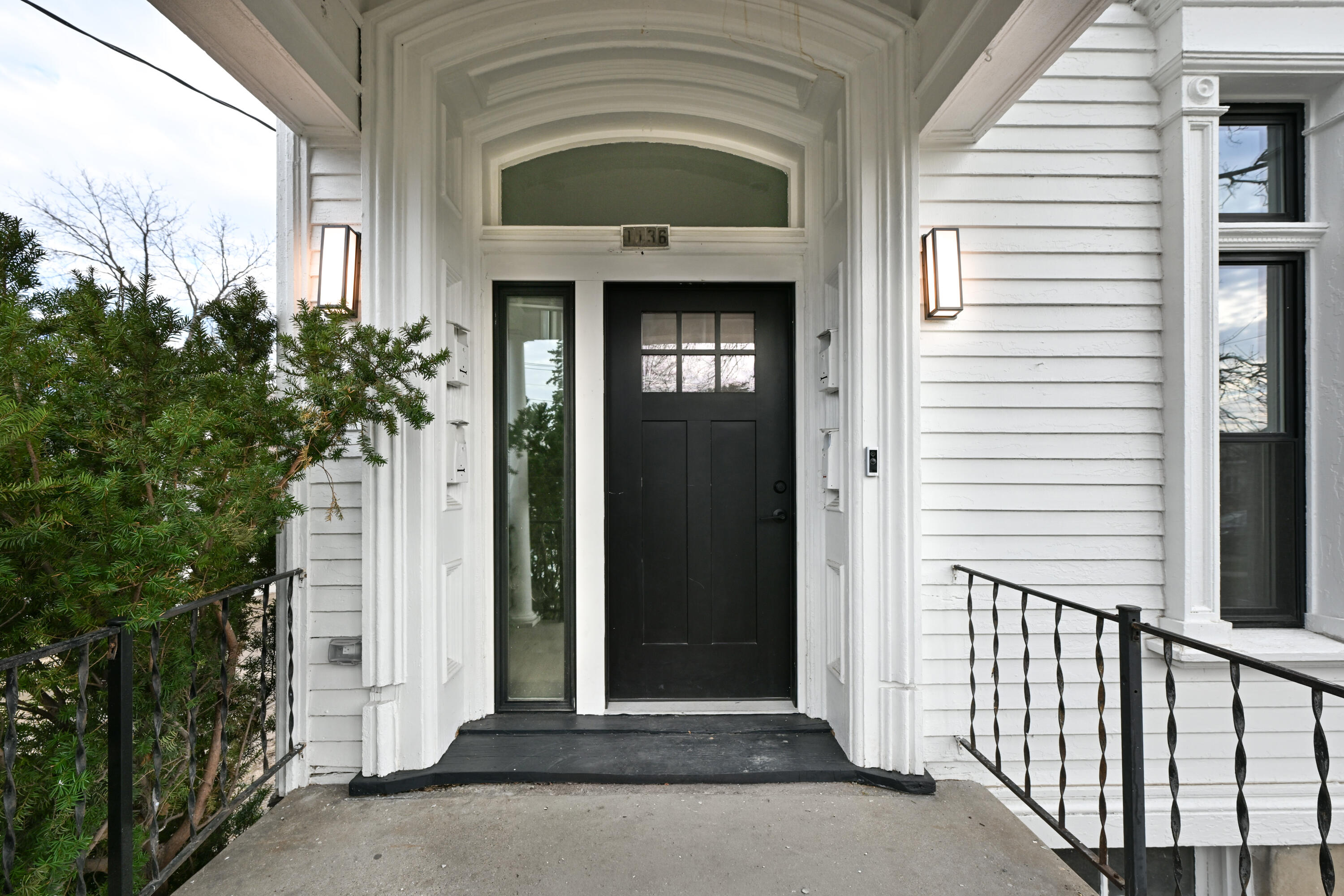1136 Prairie Avenue Beloit, WI 53511 - Photo 3 of 35 DSC_ (4)