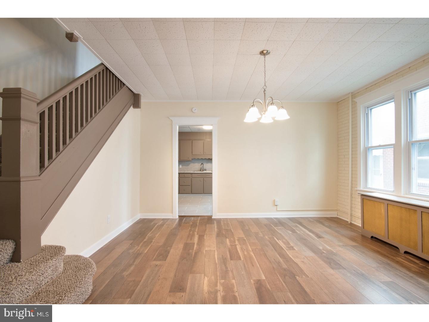 1021 New Holland Road Reading, PA 19607 - Photo 4 of 19 Living Room