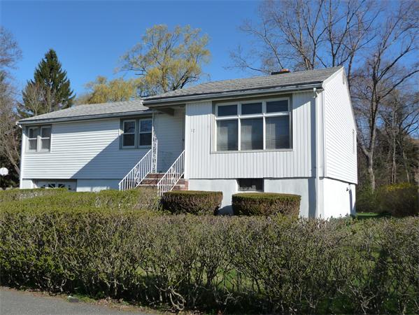 17 Meadowbrook Road Saugus, MA 01906 - Photo 1 of 10 Gallery Image 1