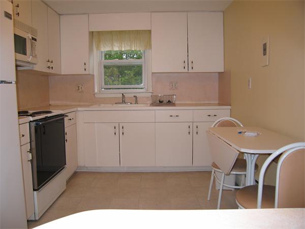 17 Meadowbrook Road Saugus, MA 01906 - Photo 3 of 10 Gallery Image 3