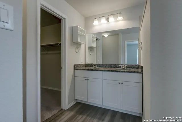 $1,695 | 242 Holland, Schertz, TX 78108