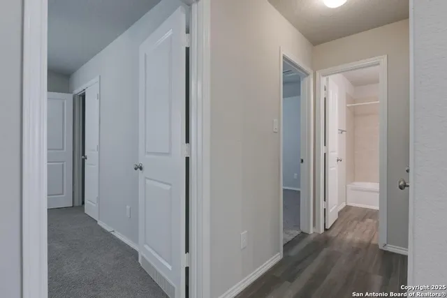 $1,695 | 242 Holland, Schertz, TX 78108