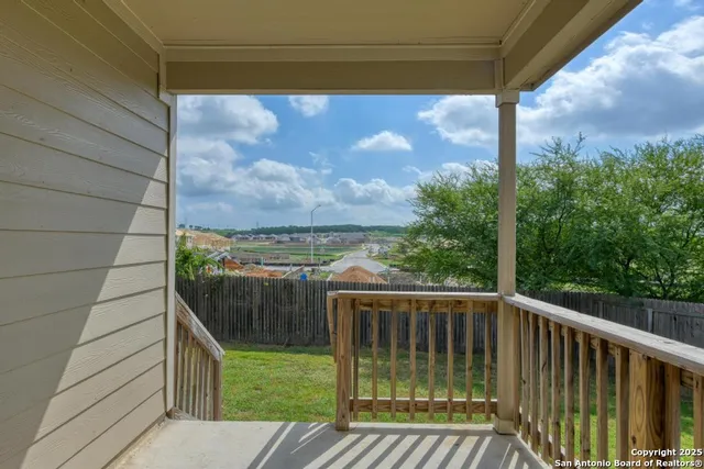 $1,695 | 242 Holland, Schertz, TX 78108