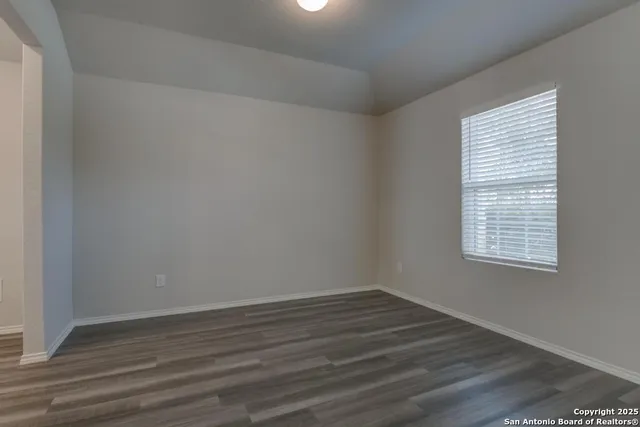 $1,695 | 242 Holland, Schertz, TX 78108