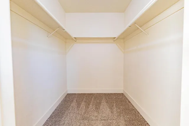 $409,950 | 394 West Ashcroft Avenue, Clovis, CA 93612