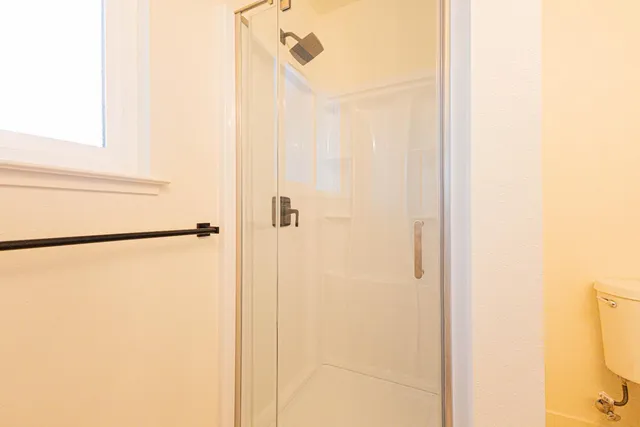 $409,950 | 394 West Ashcroft Avenue, Clovis, CA 93612