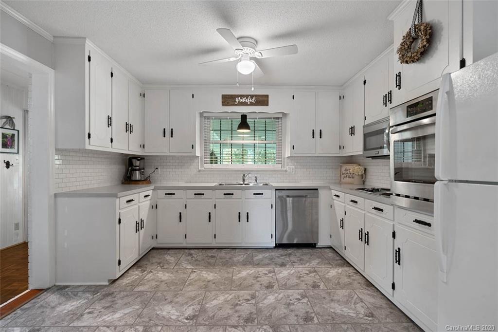 724 Shearers Road Mooresville, NC 28115 - Photo 19 of 34 Gallery Image 19
