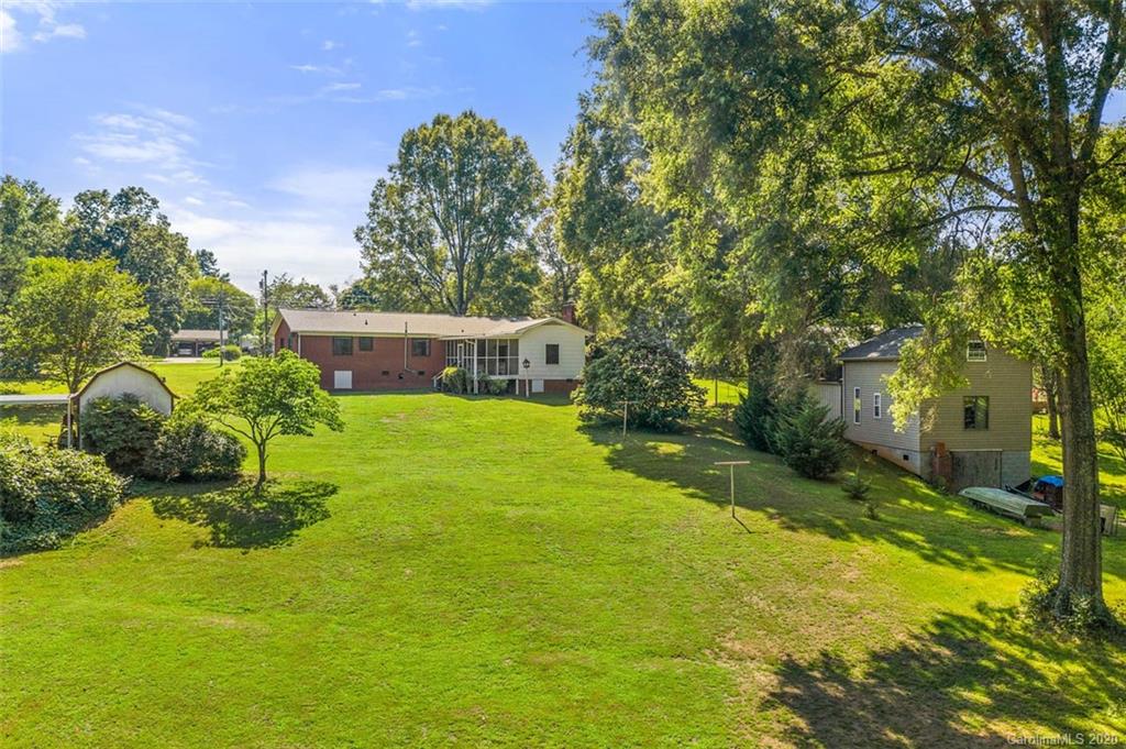 724 Shearers Road Mooresville, NC 28115 - Photo 6 of 34 Gallery Image 6