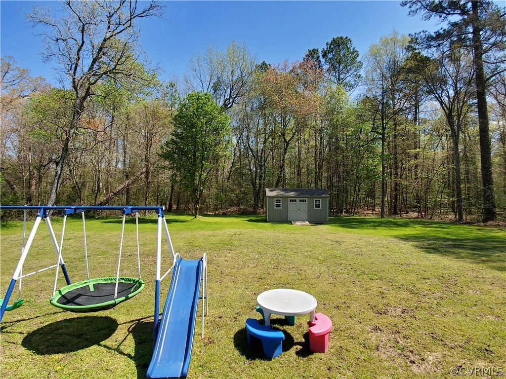13627 North Enon Church Road Chester, VA 23836 - Photo 11 of 31 Gallery Image 11