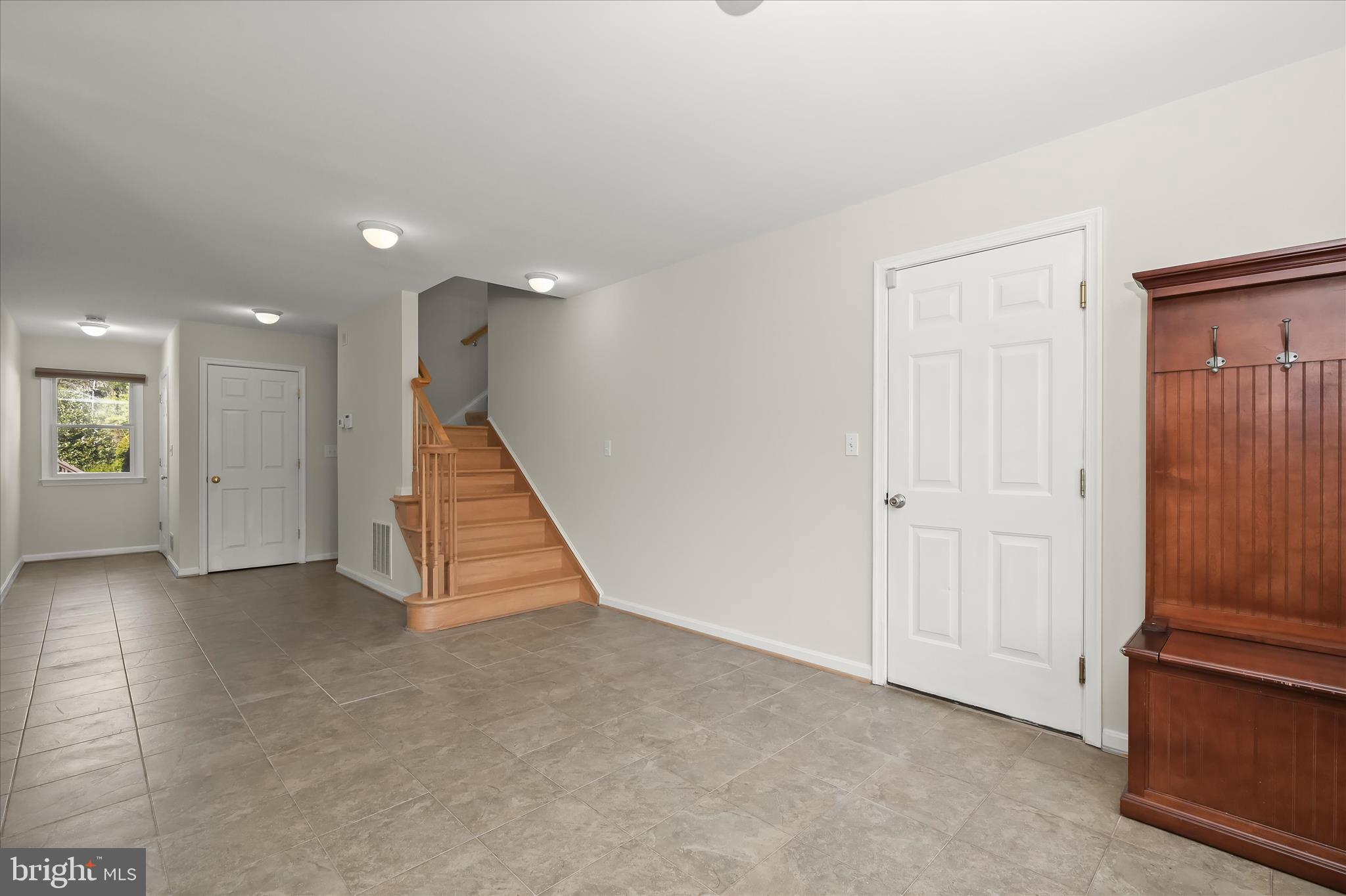 6910 Pindell School Road Clarksville, MD 21029 - Photo 7 of 73 Entry Foyer