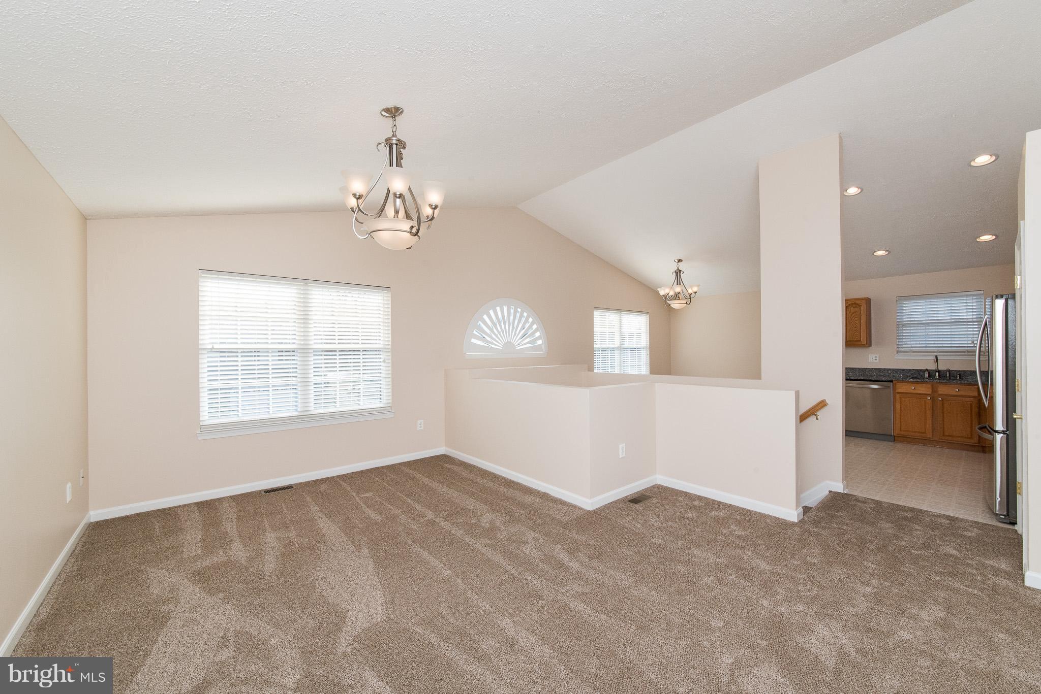 7402 Chesapeake Road Baltimore, MD 21220 - Photo 2 of 29 Living Room