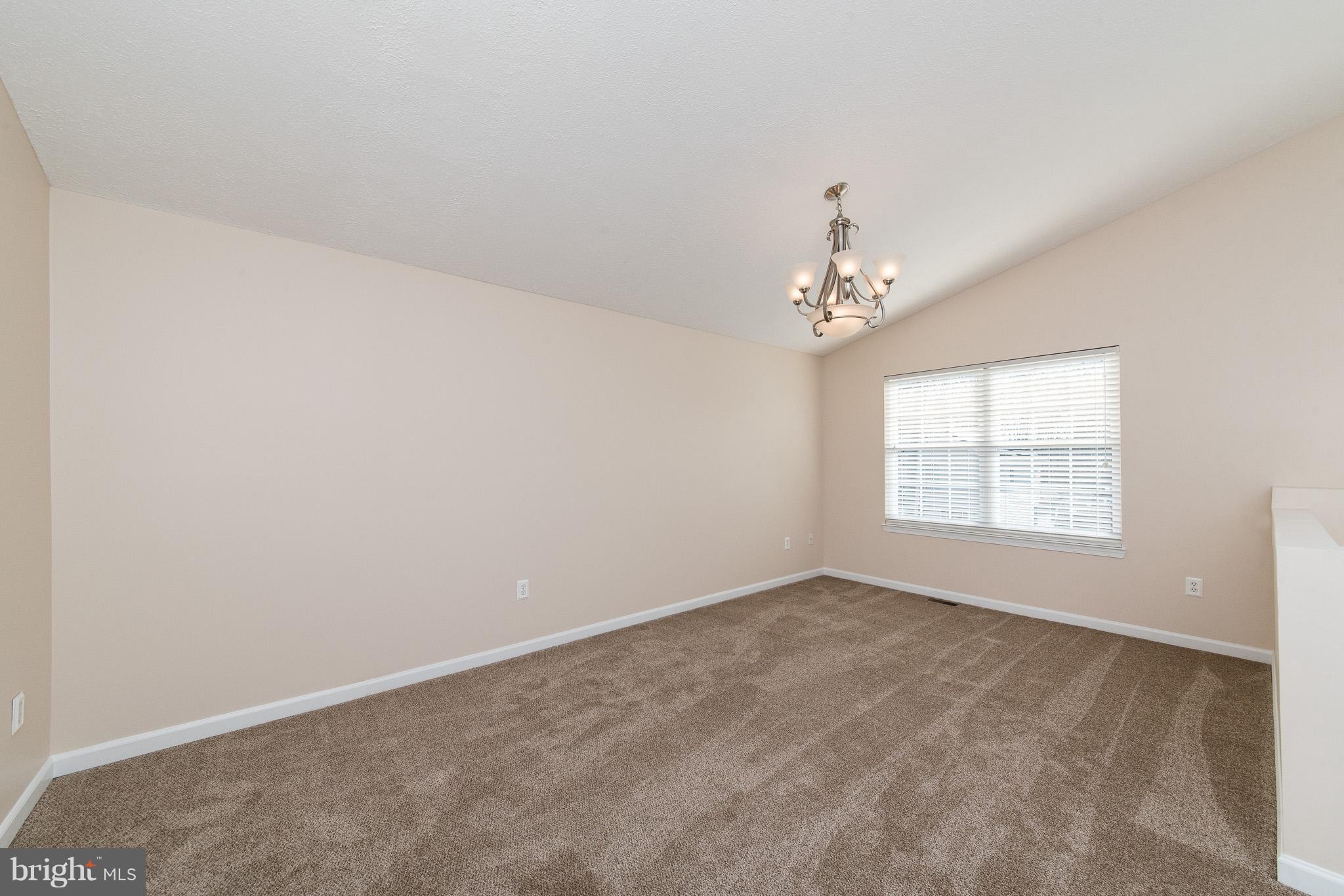 7402 Chesapeake Road Baltimore, MD 21220 - Photo 3 of 29 Living Room