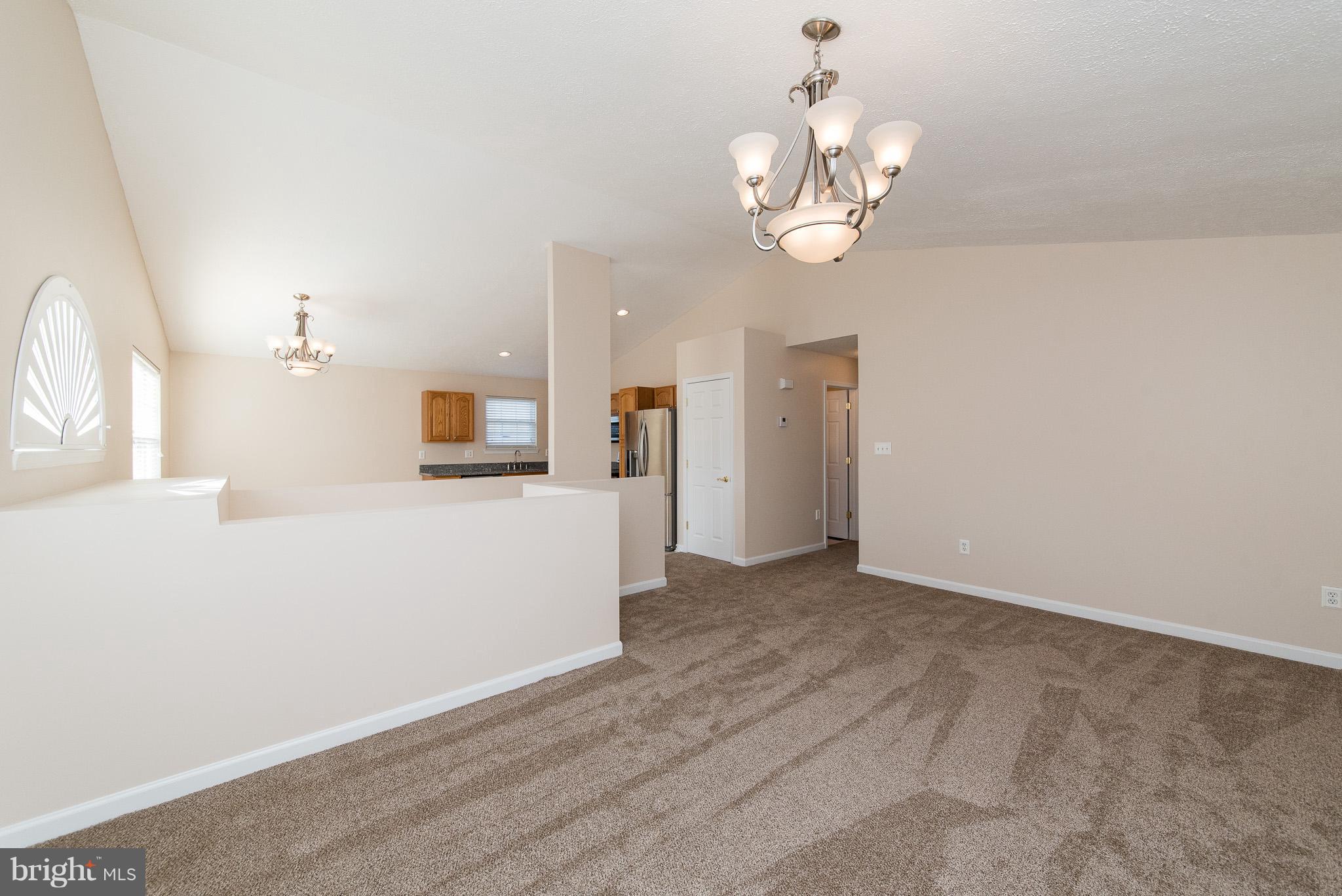 7402 Chesapeake Road Baltimore, MD 21220 - Photo 4 of 29 Living Room