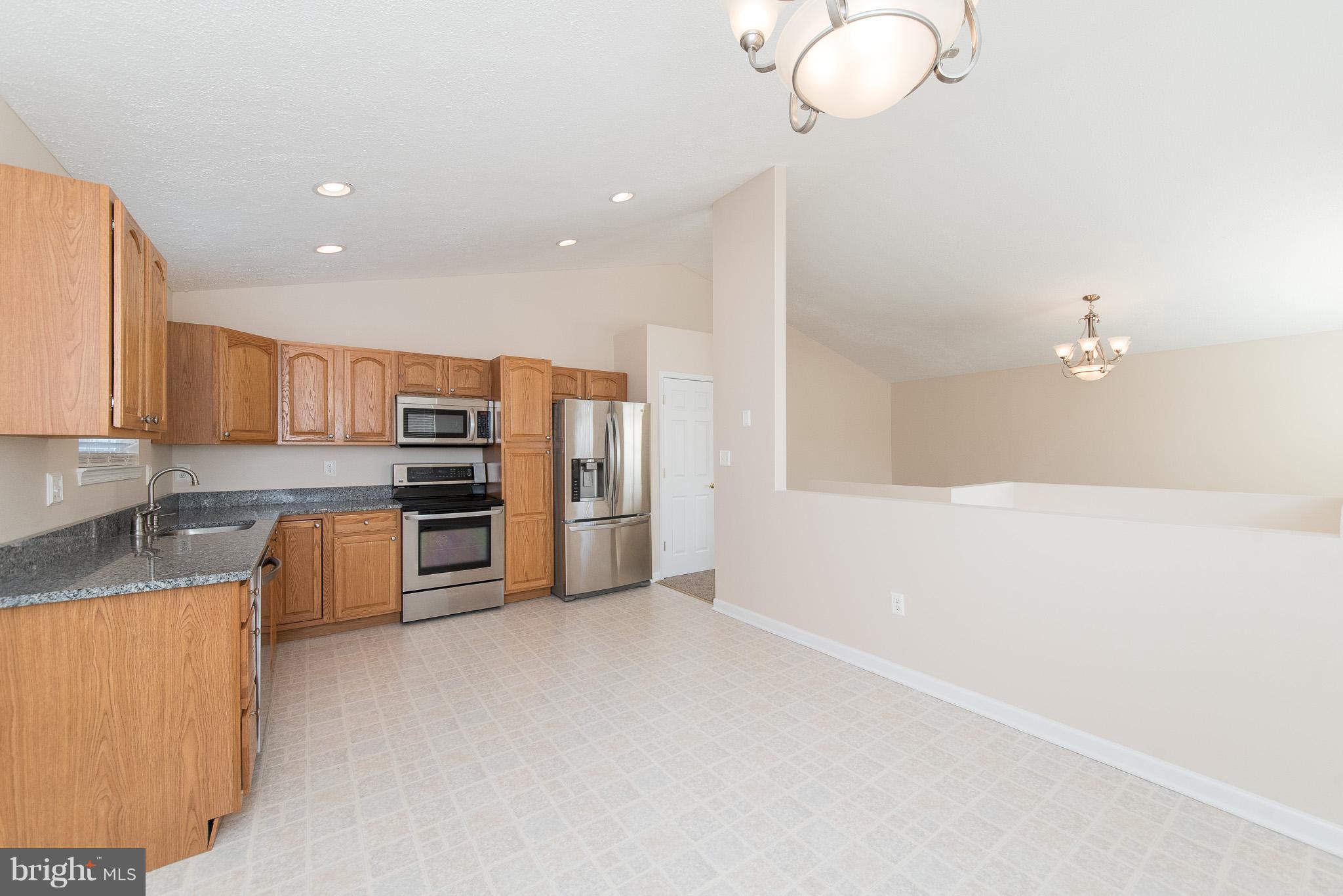 7402 Chesapeake Road Baltimore, MD 21220 - Photo 6 of 29 Kitchen