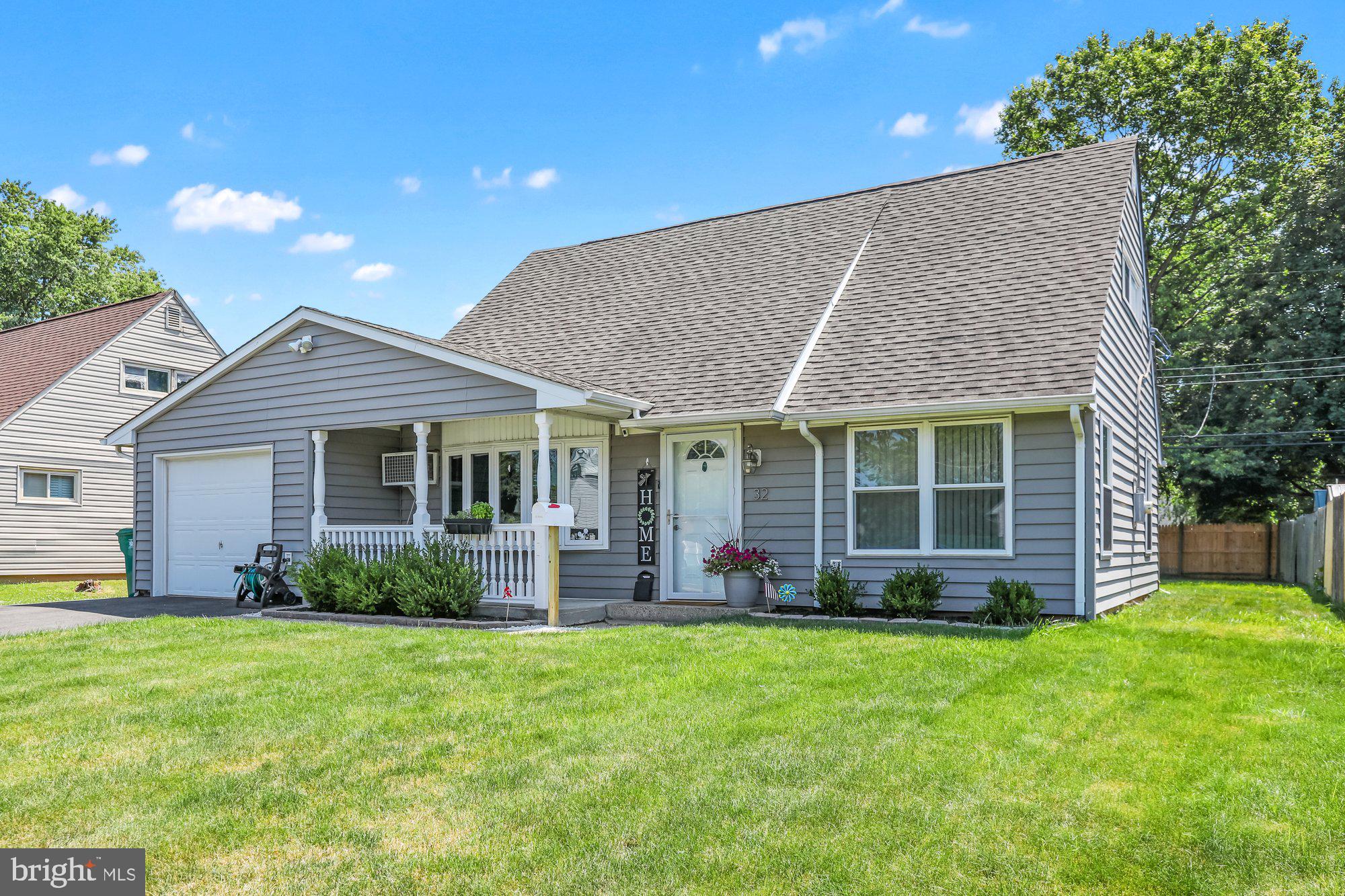 32 Ironwood Road Levittown, PA 19057 - Photo 1 of 34