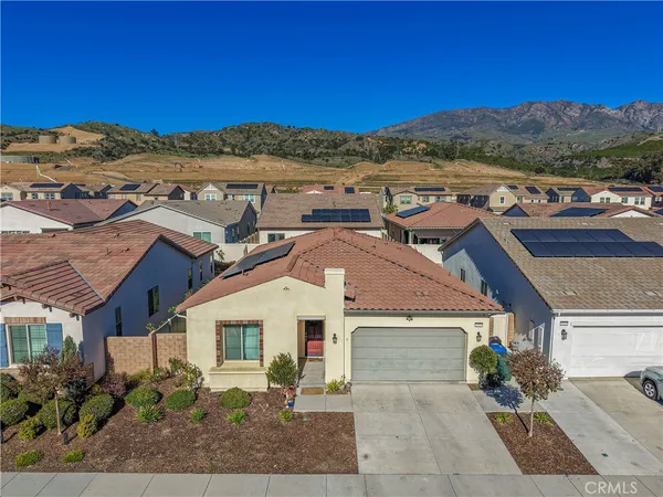$765,000 | 2111 Seville Drive, Santa Paula, CA 93060
